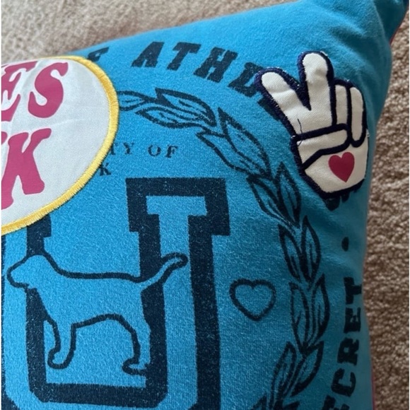 VS PINK PILLOW DECORATIVE THROW 2005 PILLOW & CASE BLUE SAY YES TO PINK VINTAGE - Picture 5 of 13